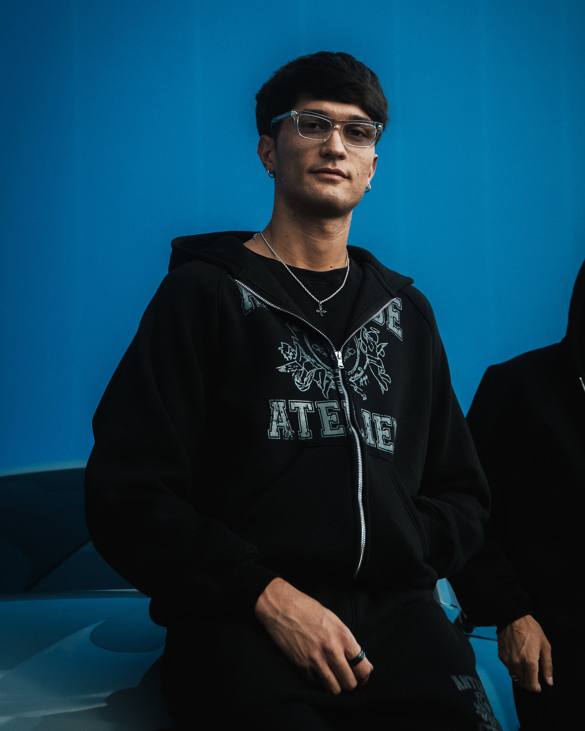 GRAPHIC ANGEL ZIP HOODIE - TRIPLE BLACK