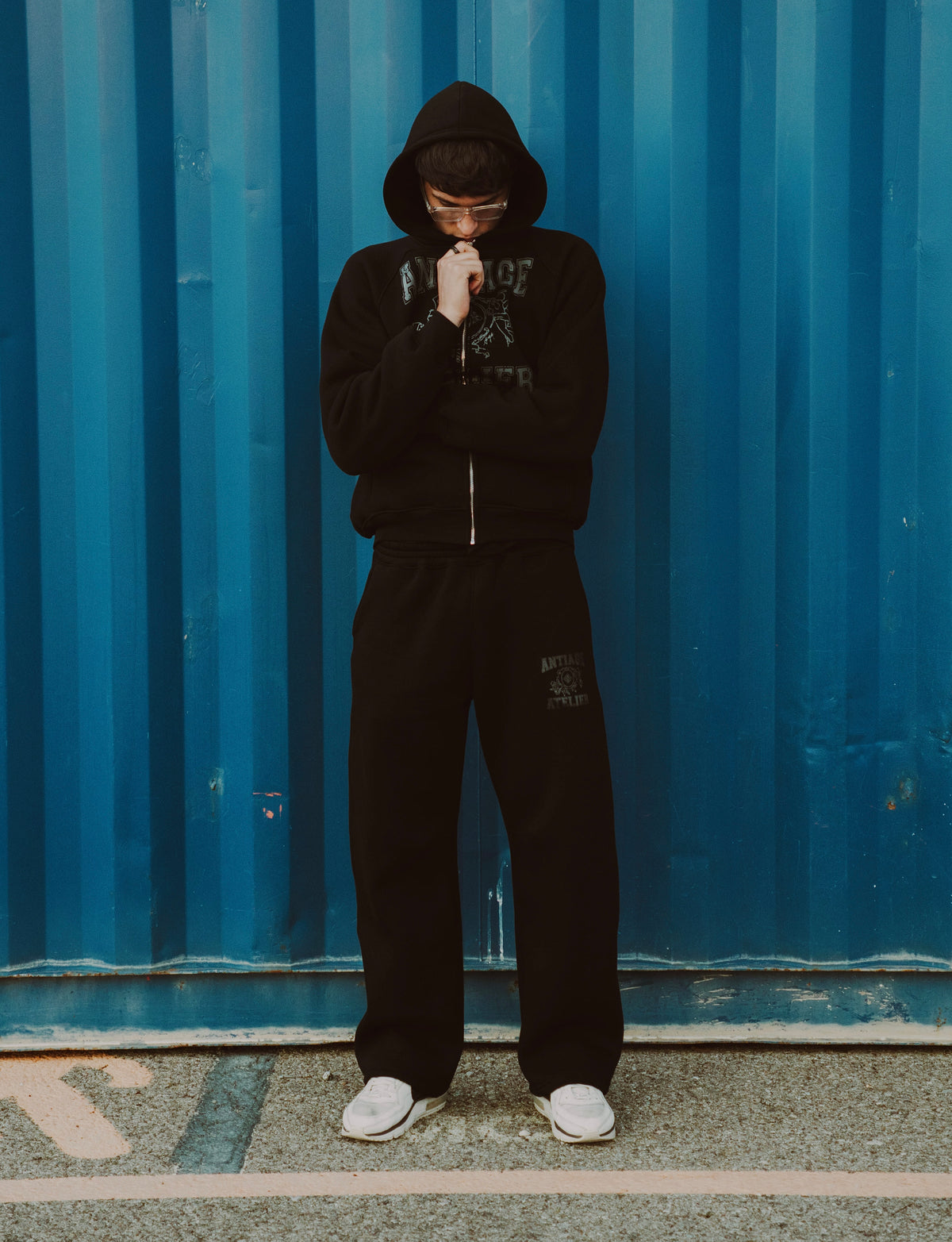 GRAPHIC ANGEL SWEATPANT - TRIPLE BLACK