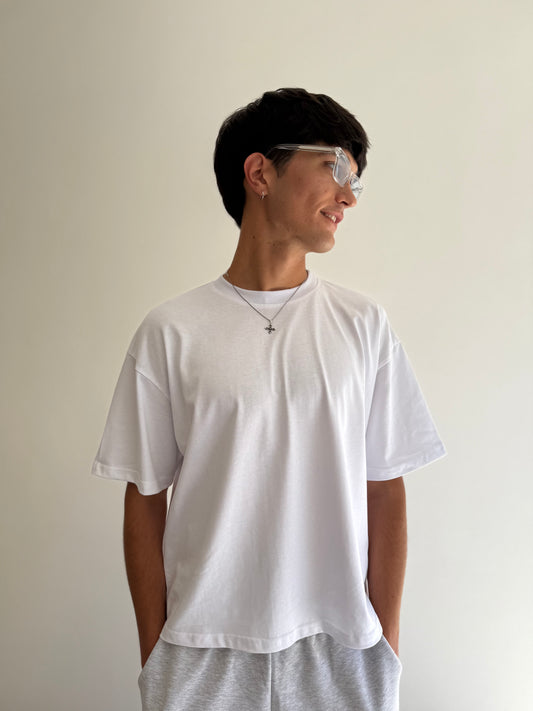 COMFY TEE