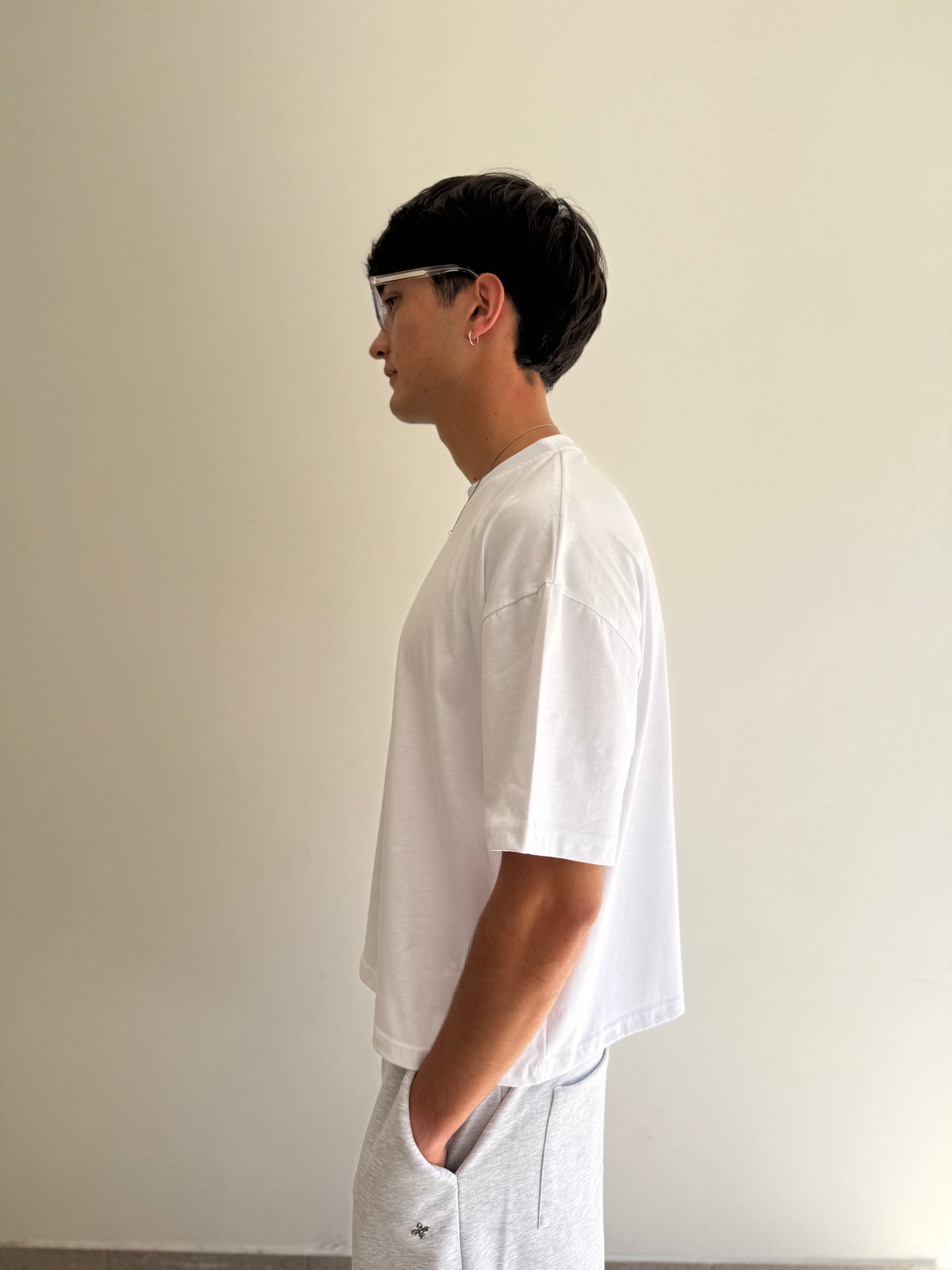 COMFY TEE
